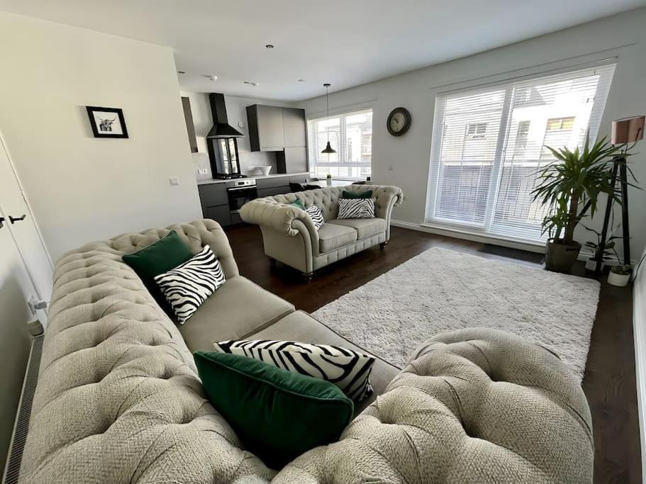 Ultra Modern 2 Bed In Appartement *